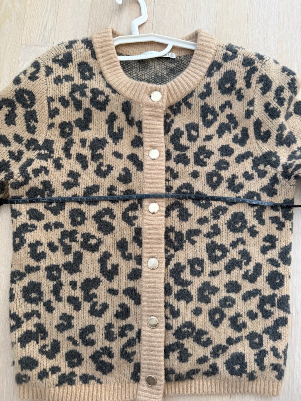 Abercrombie & Fitch leopard print cardigan sweater - Picture 9 of 11